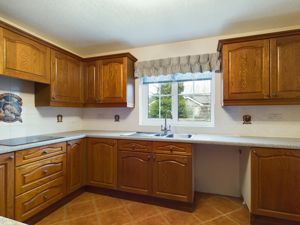 Kitchen- click for photo gallery